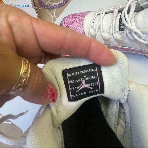 2013 Jordan 11 Low Snake - pinkGS‎ or youth size 7 Y - Picture 15 of 16